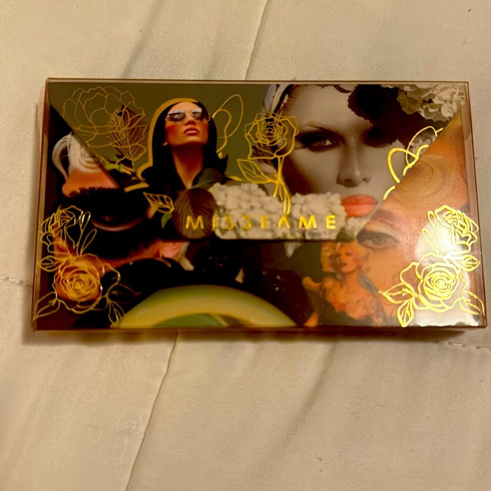 Miss Fame Crème and powder duo [The blush Series]